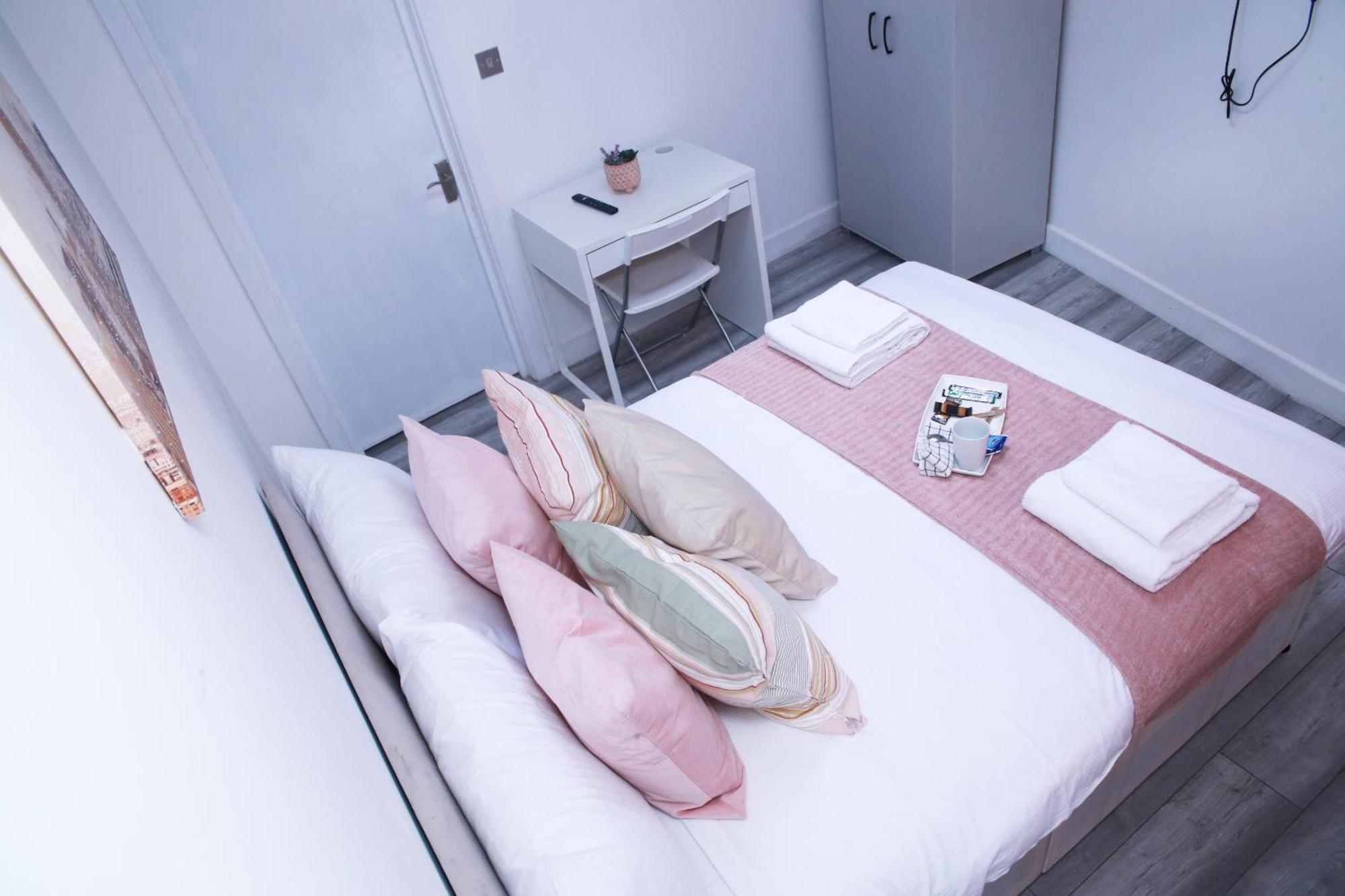 Harrow Luxury Flat With Free Parking. Apartment Londra Exterior foto