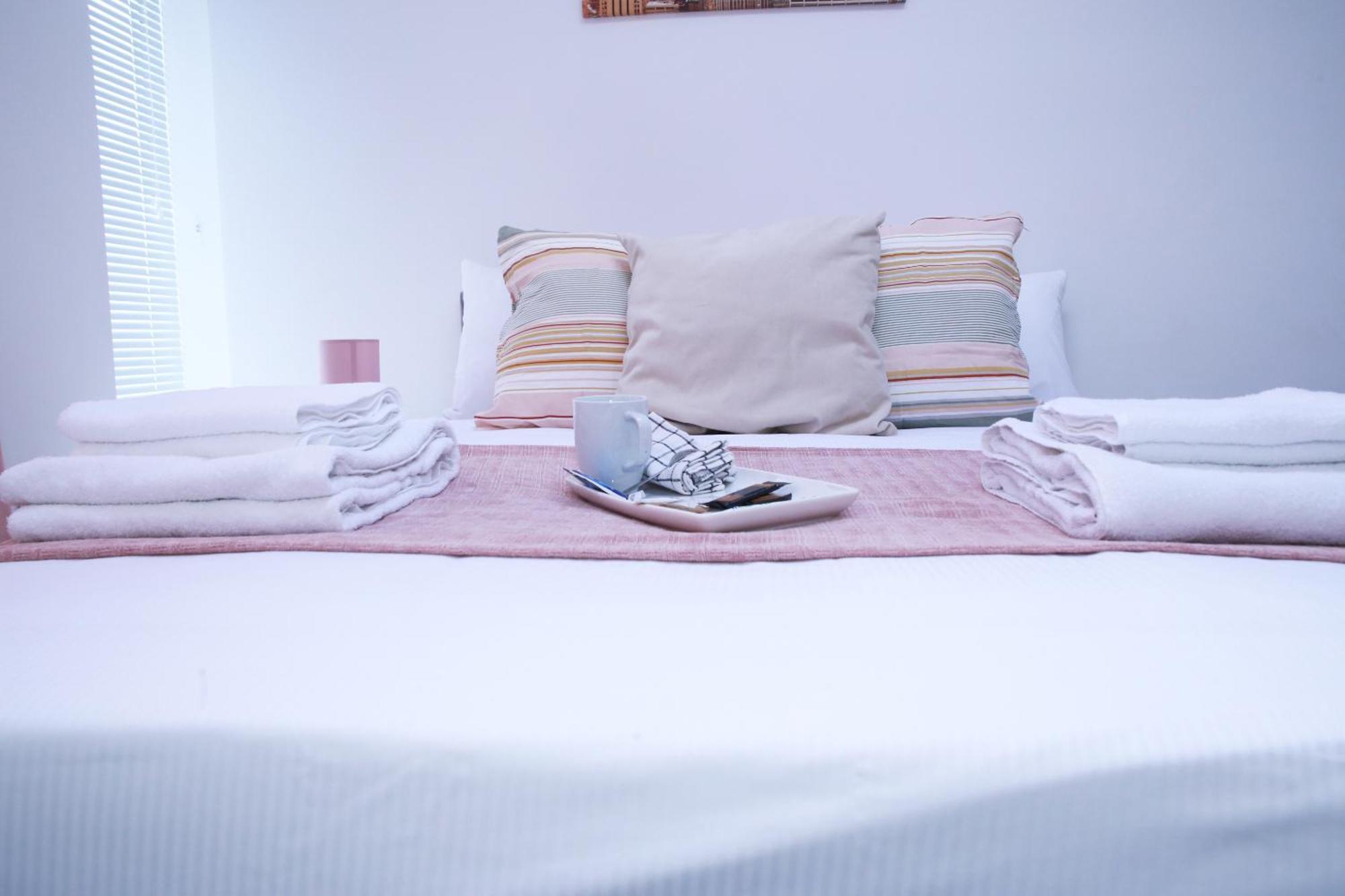 Harrow Luxury Flat With Free Parking. Apartment Londra Exterior foto